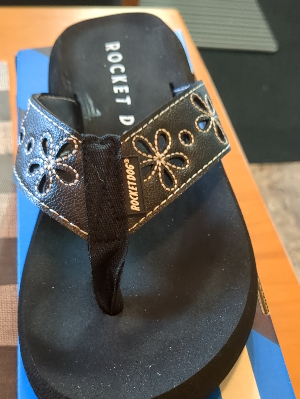 Rocket Dog Black Floral-Accent Thong Sandal